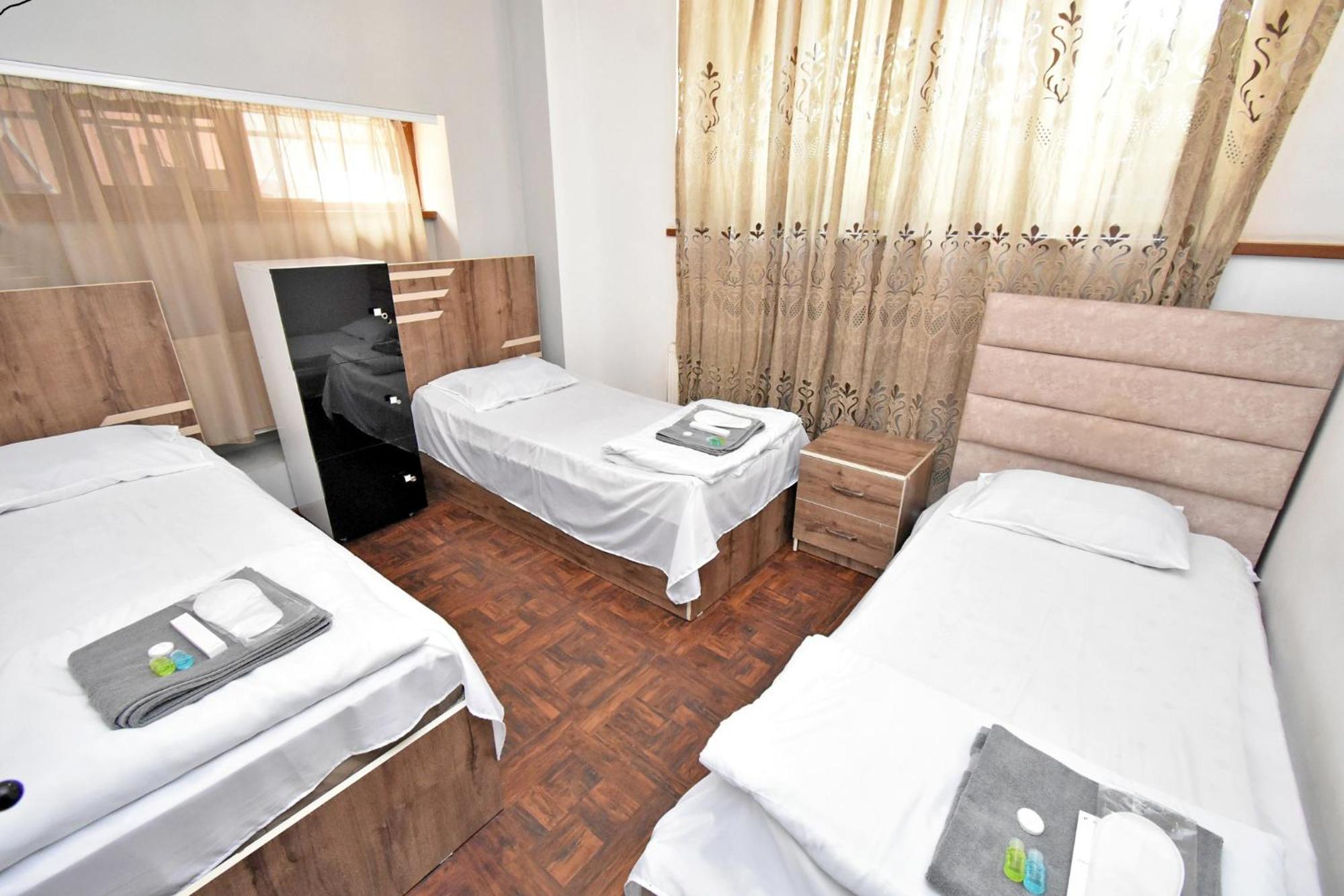 A&S Hotel Erévan Extérieur photo